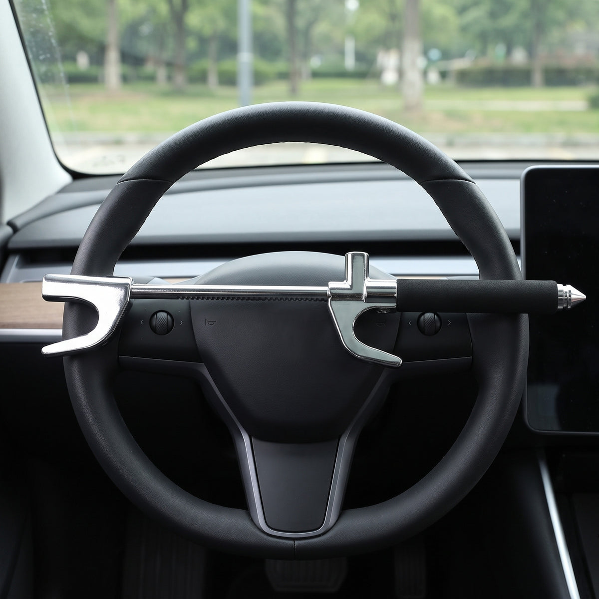 Barre KobraLock Duo posee en travers du volant